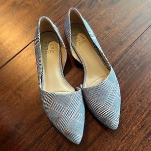 NWOT Naturalizer Samantha flat